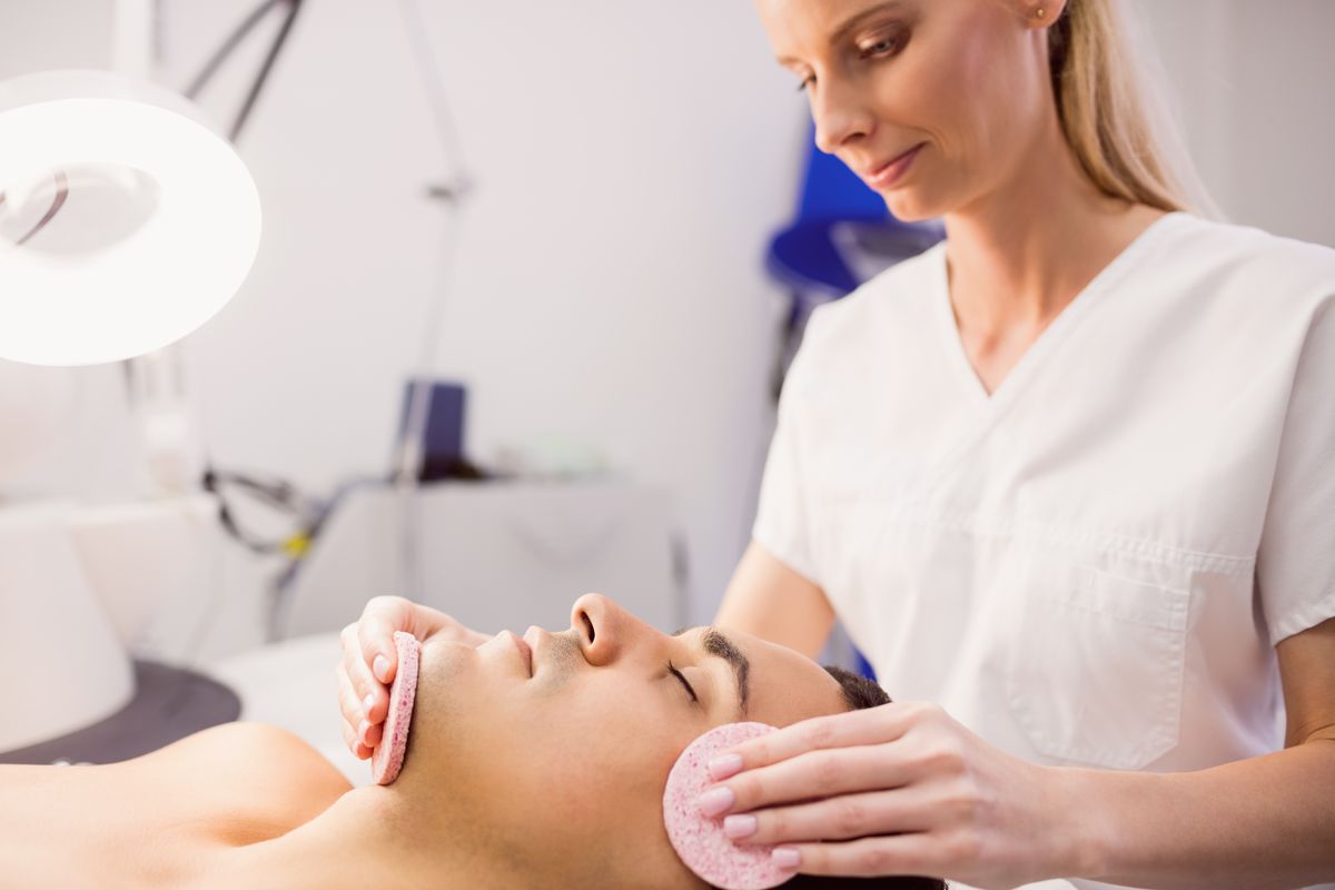 Groom Makeup Guide:Consult Your Dermatologist
