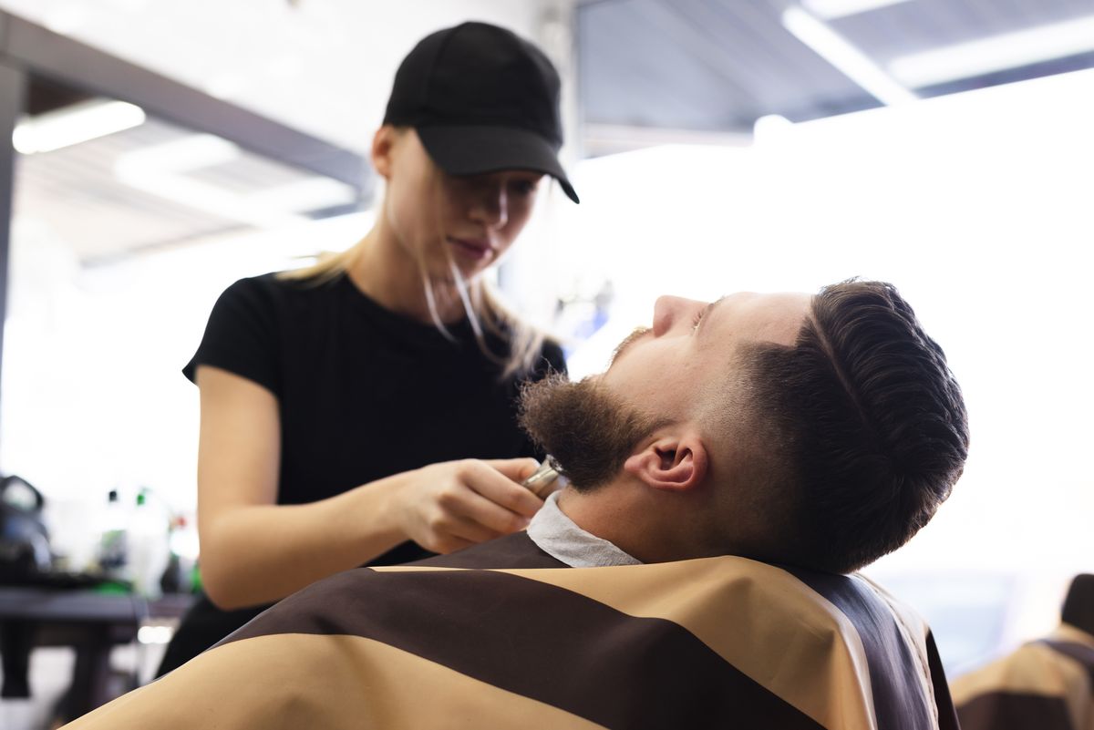 Groom Makeup Guide:Avoid Chemicals