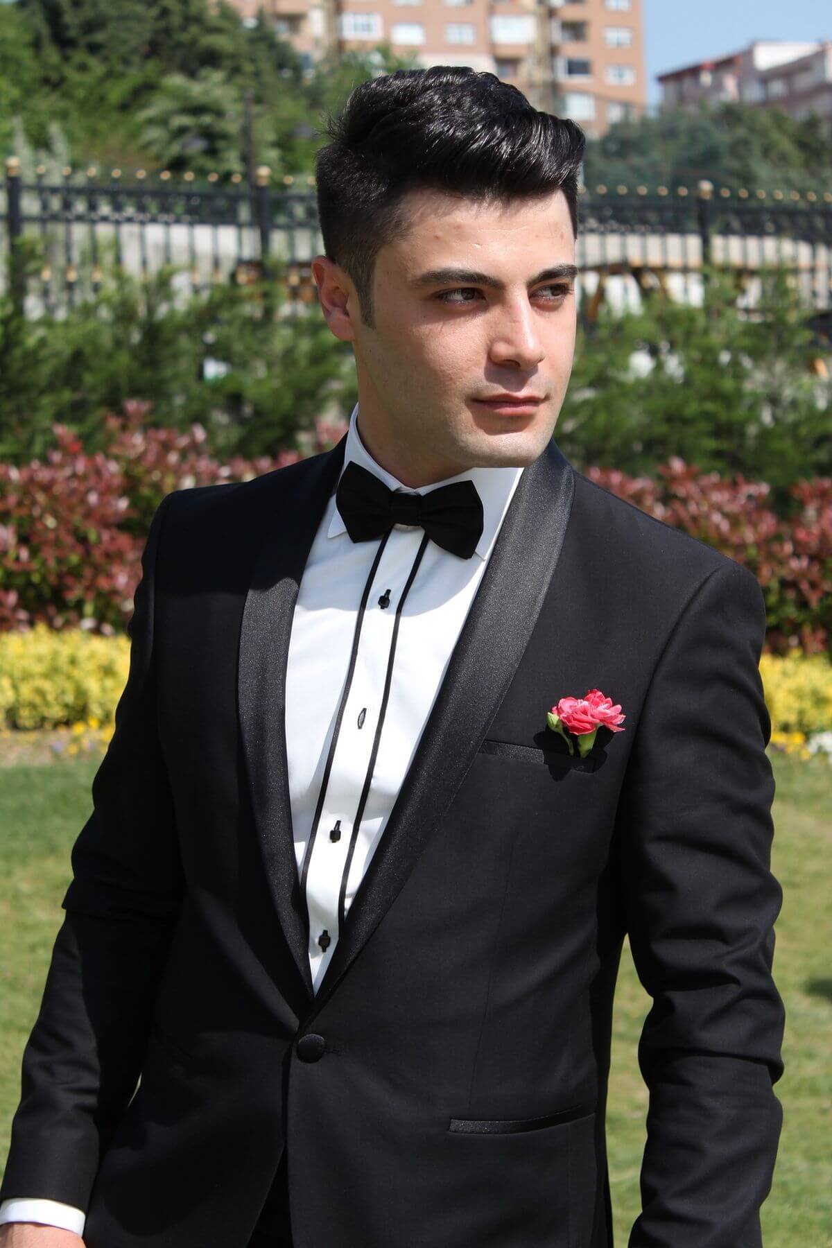 Groom Makeup:Go Simple