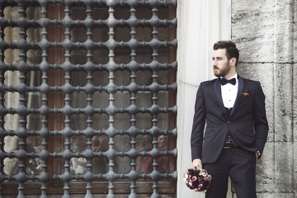 Ideas On Wedding Makeup for Grooms