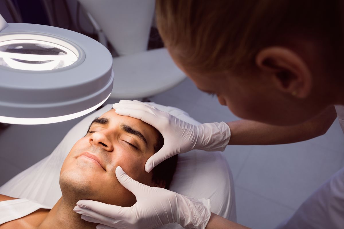 Groom Makeup Guide:Consult Your Dermatologist