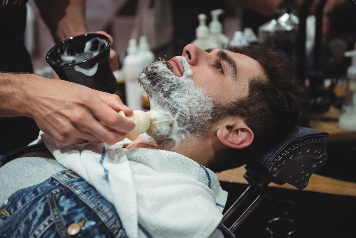 Groom Makeup Guide:Put your facial hair to use