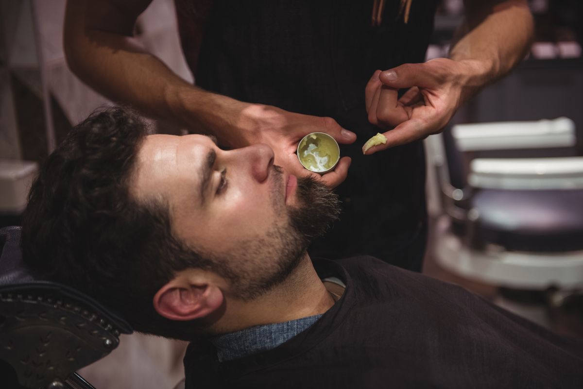 Groom Makeup Guide:Put your facial hair to use