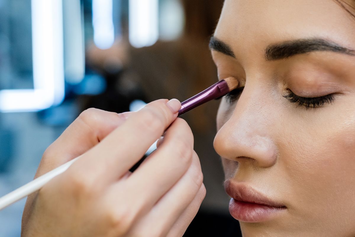 21 Items You Need in a Bridal Makeup Kit - Eyeshadow Palette