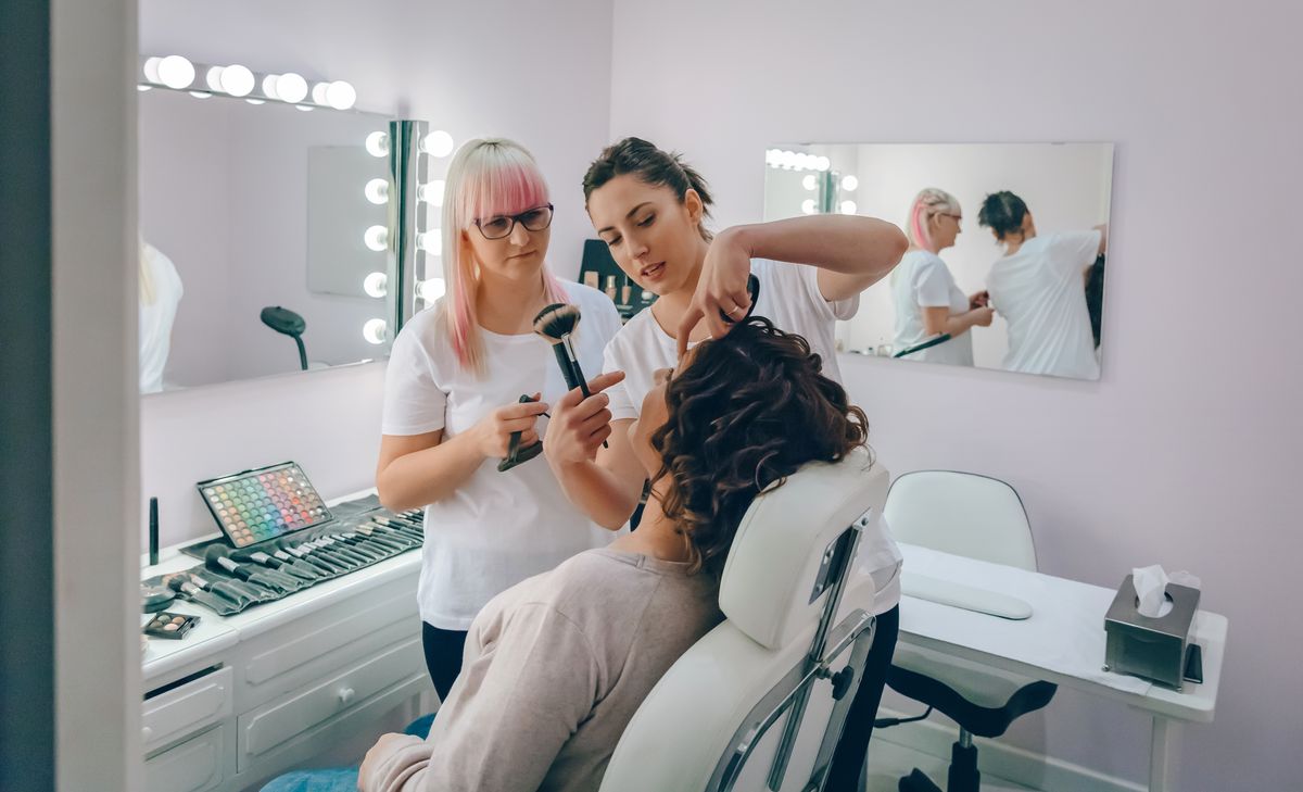 How to thrive as a Bridal Makeup Artist